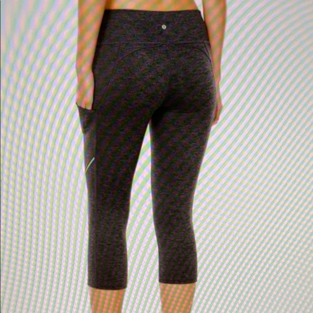 Xersion Performance Capri - Picture 2 of 8